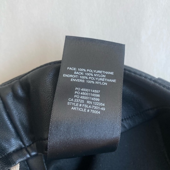 NWOT Wilfred Aritzia Black Faux Leather Wrap Front
Mini Skirt Vegan Soft Size 0 - Picture 11 of 11